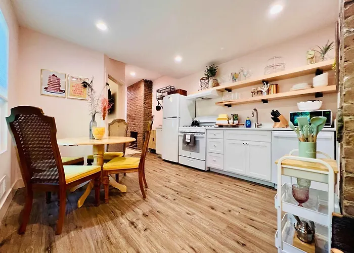 Apartamento Mins To Acrisure - Free Street Parking - Late Check-in